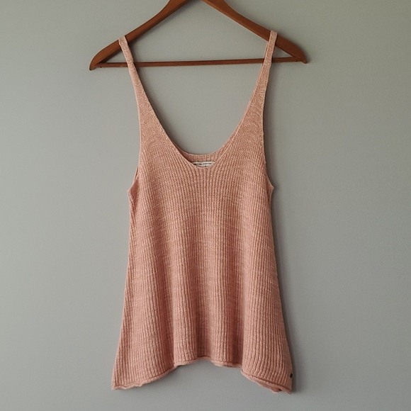 American Eagle Outfitters Tops - American Eagle Pink Lightweight Sweater Tank Top